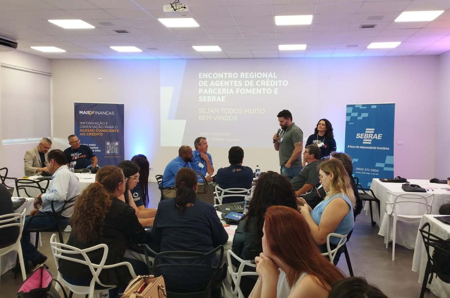 Agentes de crédito do Paraná se reúnem para capacitação sobre produtividade