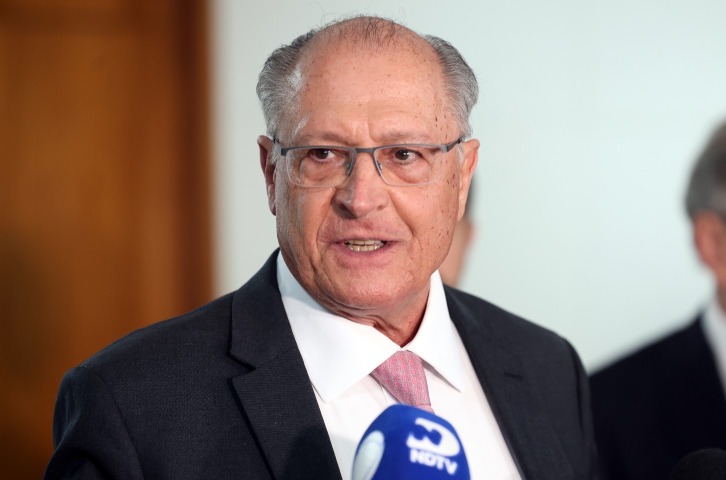 Alckmin vê avanço em redução de tarifas dos EUA, mas cobra fim de sobretaxa