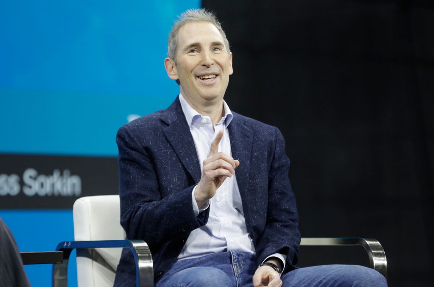Amazon investe US$ 5 bi na Anthropic em troca de US$ 100 bi em AWS