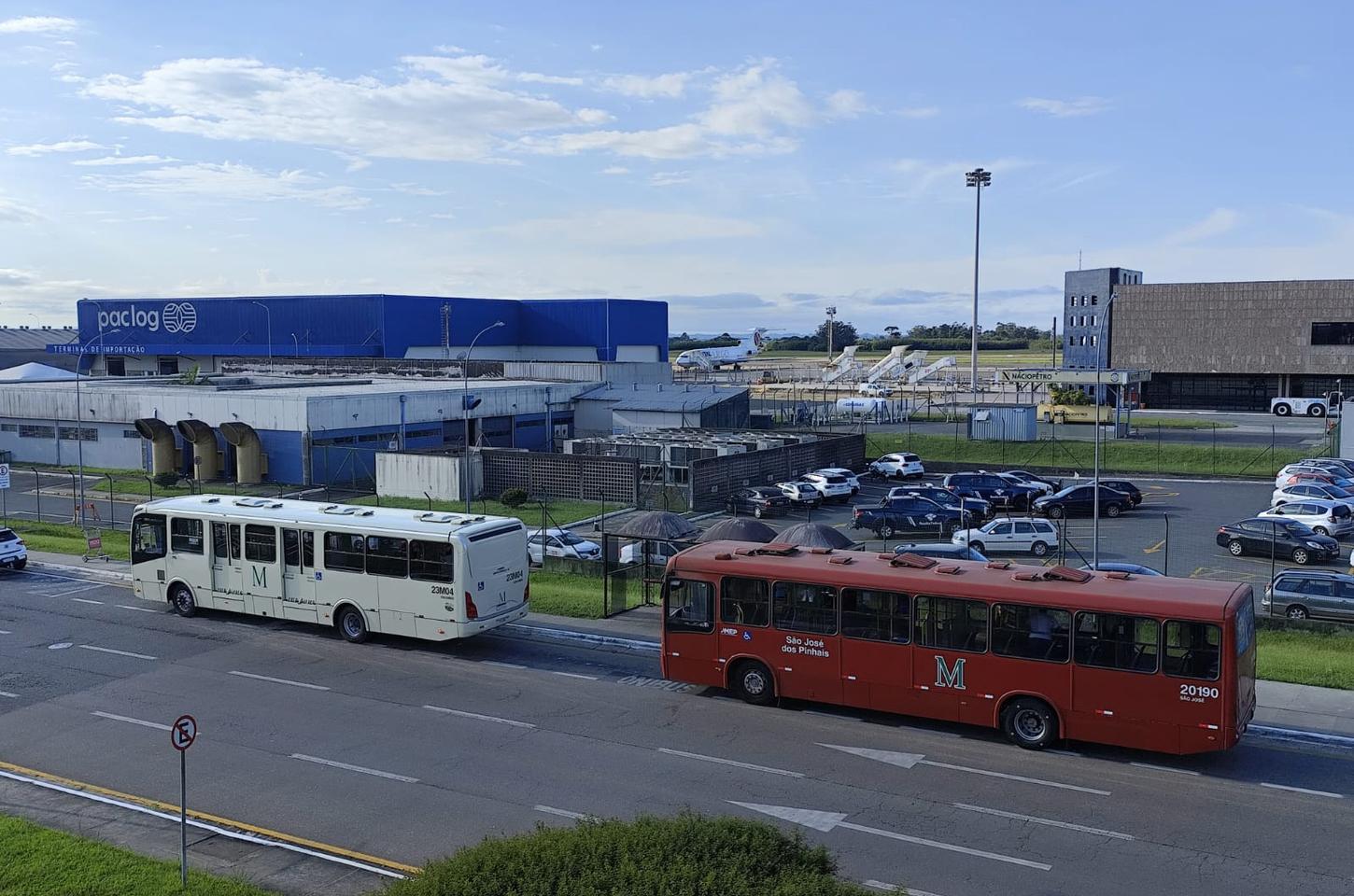 Amep amplia linha de ônibus para o aeroporto de Curitiba