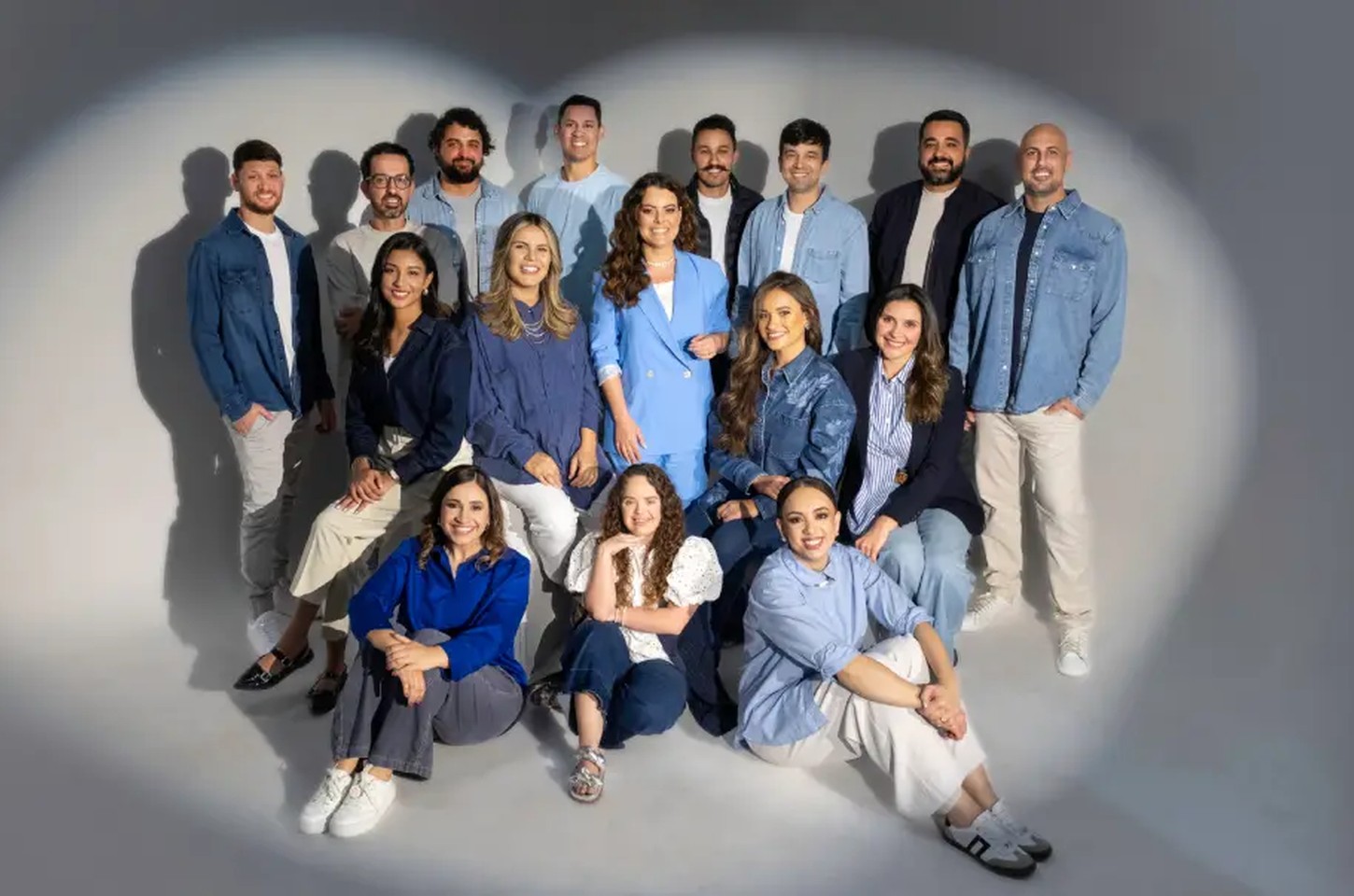 Ana Paula Valadão investe em novo projeto: DT Worship lança primeiro álbum