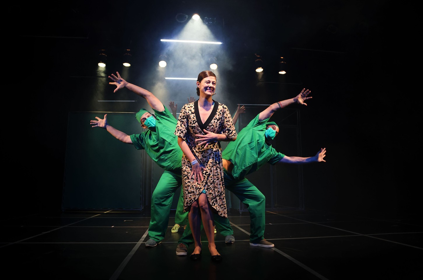 Antropofocus satiriza saúde privada em curta temporada no Teatro José Maria Santos
