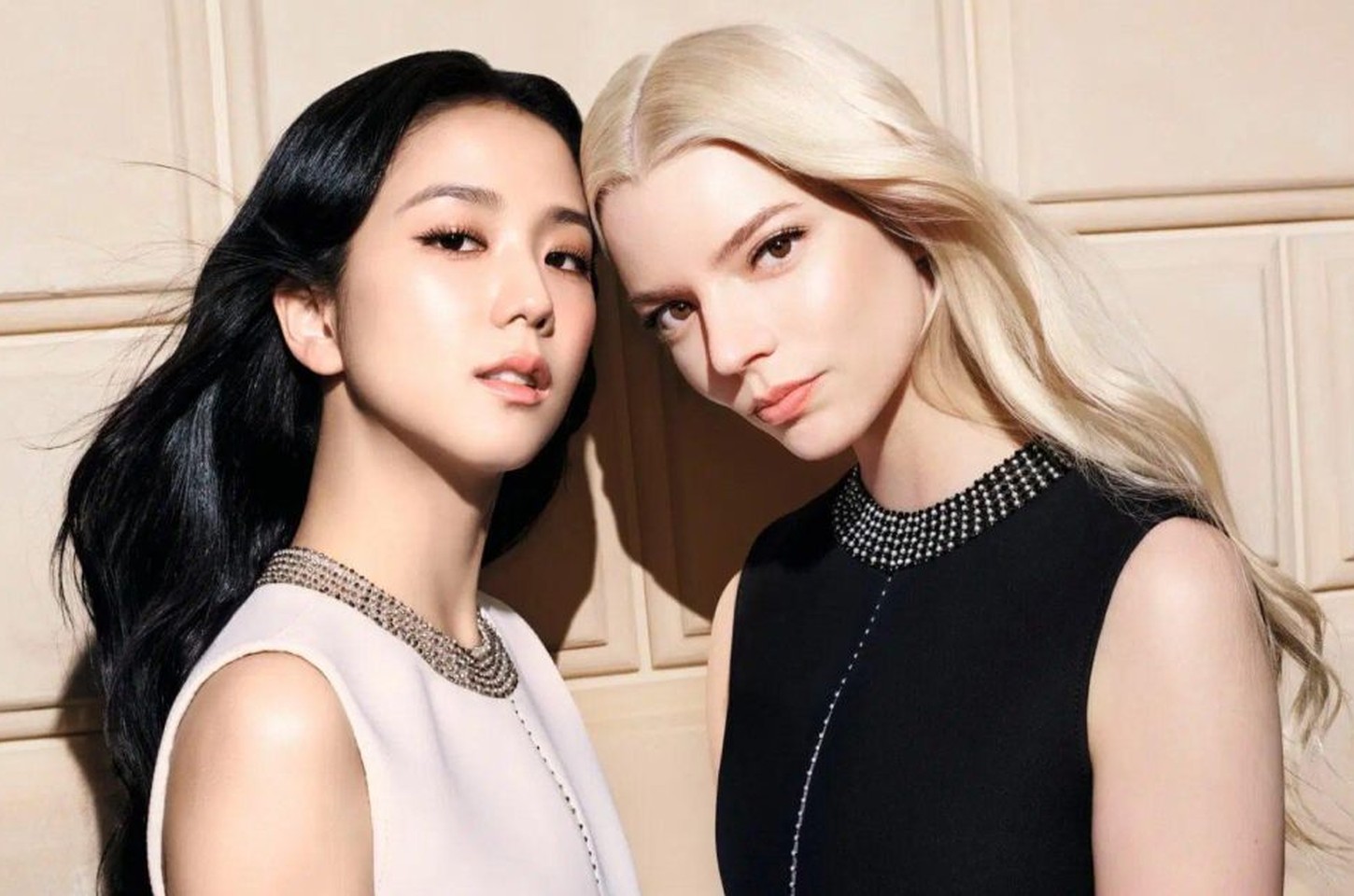 Anya Taylor-Joy elogia Jisoo do BLACKPINK e sugere musical