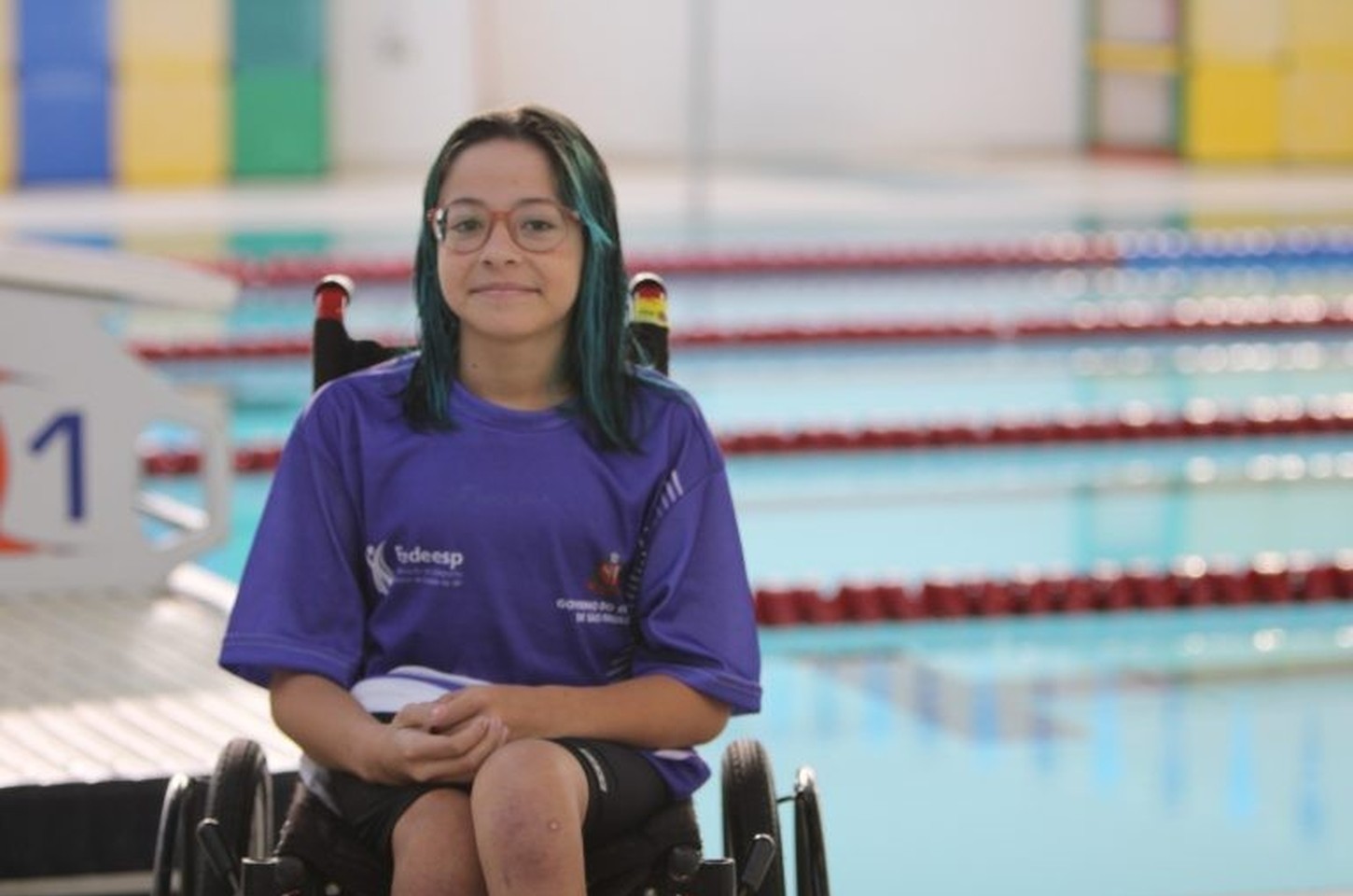 Aos 13 anos, alice Dantas supera neuroblastoma e conquista 4 ouros na natação paralímpica escolar em SP