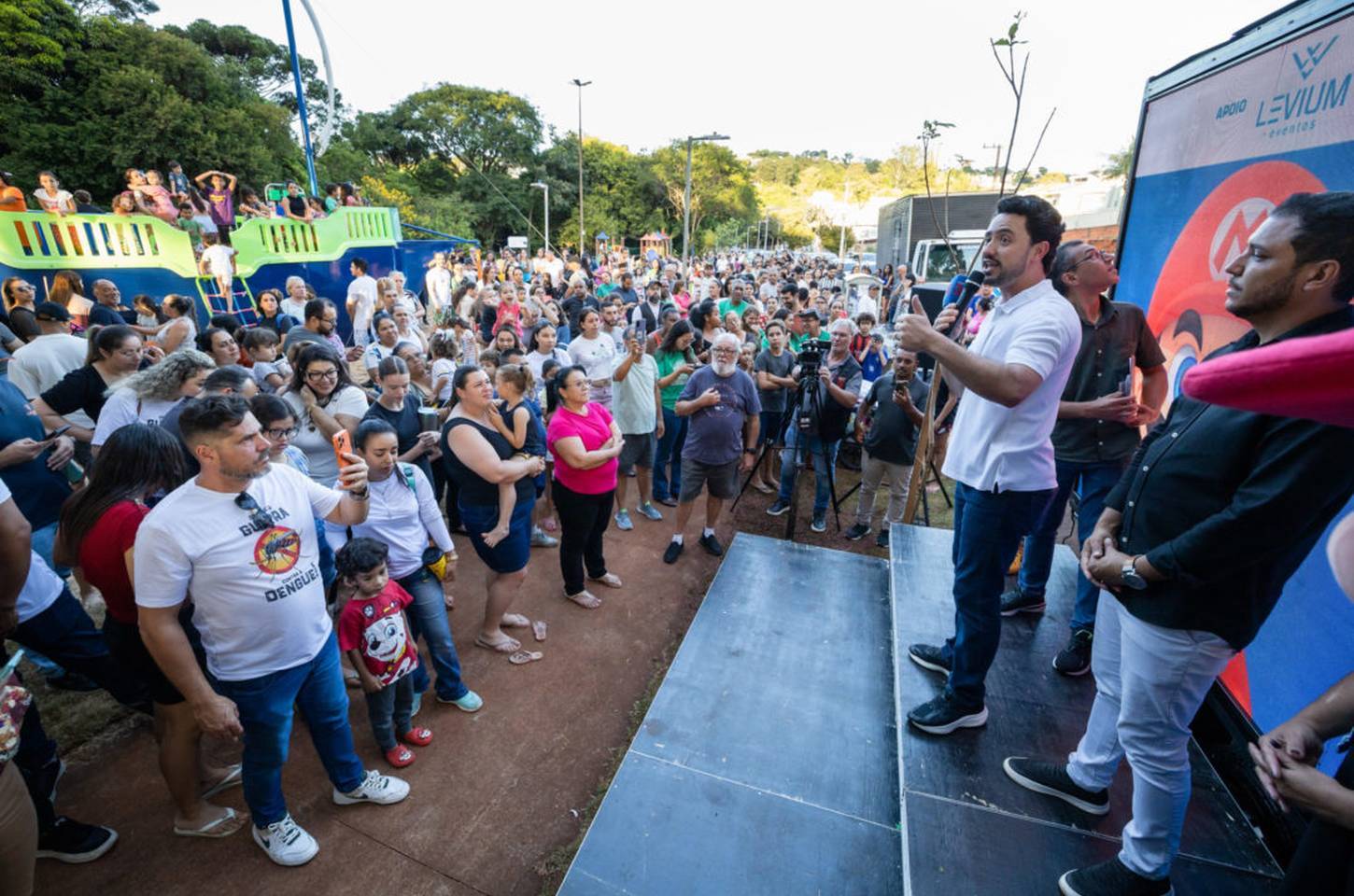 Apucarana inaugura primeiro parque infantil temático no Parque Jaboti