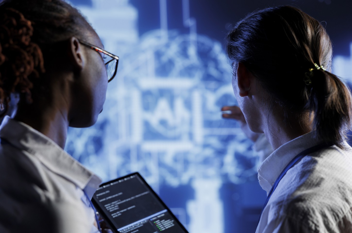 Associação Médica Brasileira lança cartilha para orientar médicos sobre uso da inteligência artificial na clínica