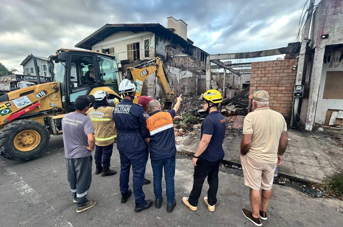 Avião cai em Capão da Canoa e deixa quatro vítimas fatais
