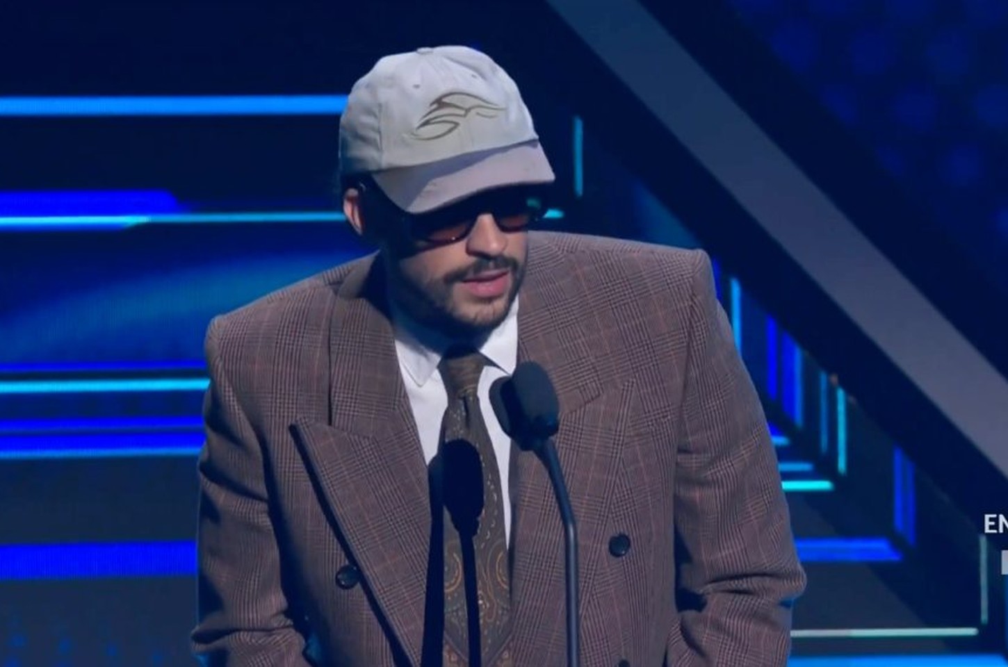 Bad Bunny é processado por uso de voz sampleada sem autorização