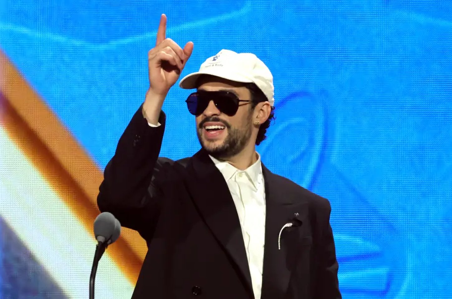 Bad Bunny inicia turnê mundial com show de duas horas e 56 datas