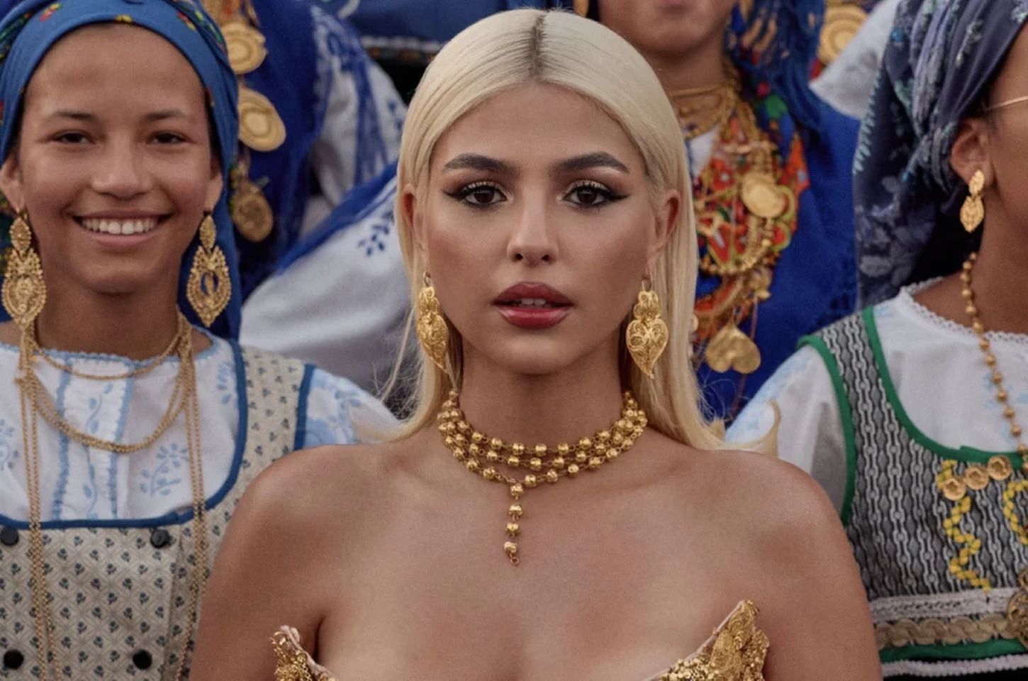 Bárbara Bandeira: a voz pop que une Portugal e Brasil em 'Lusa'