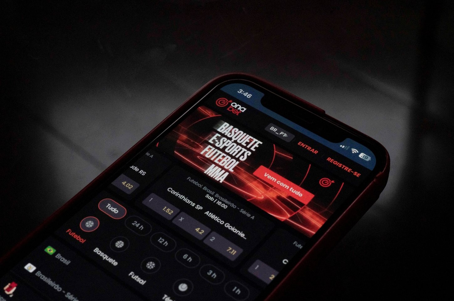 Bets retiram R$ 143 bilhões do comércio e elevam inadimplência, diz CNC