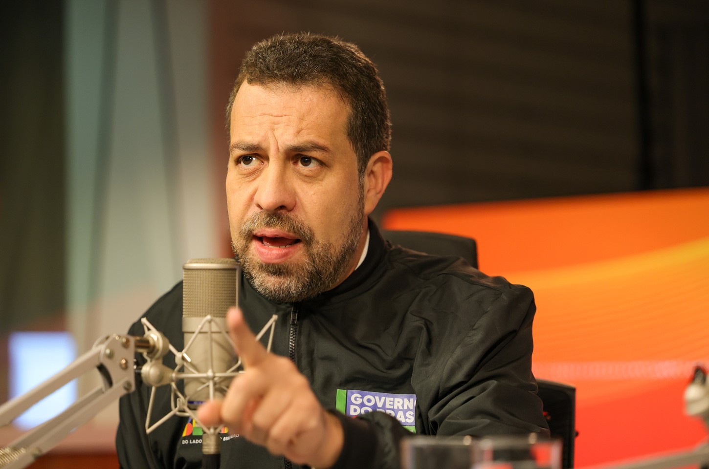 Boulos defende fim da escala 6x1 e critica 'terrorismo econômico' de setores poderosos