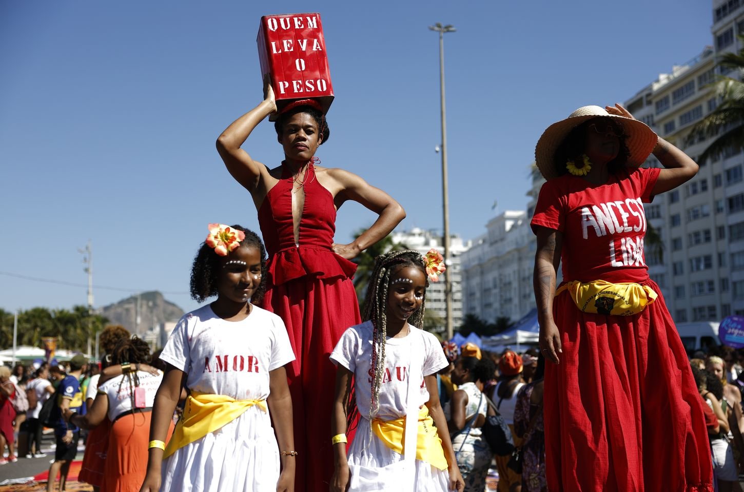 Brasil debate reparação histórica para população negra após 400 anos de escravidão