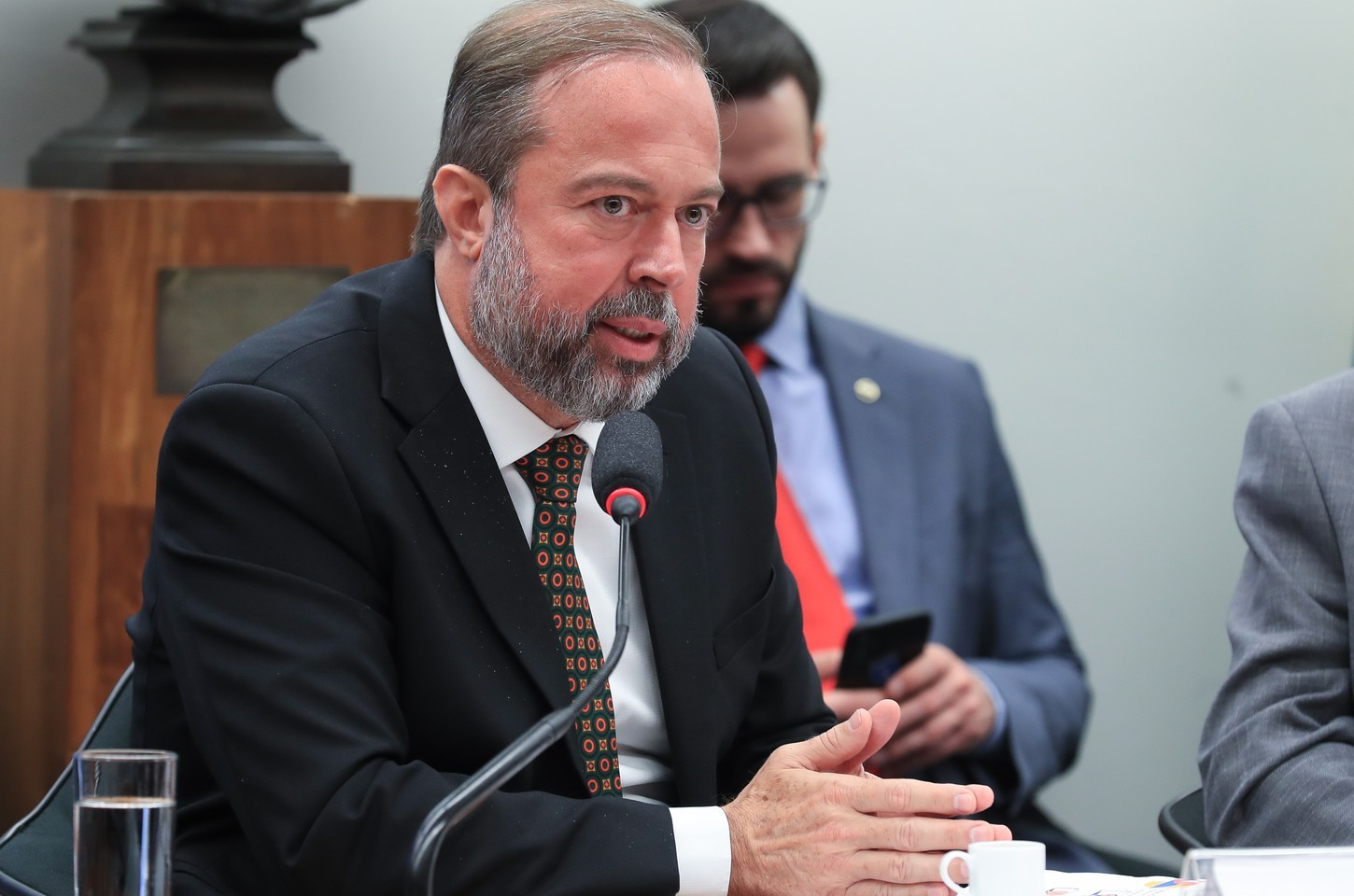 Brasil e Arábia Saudita buscam ampliar parceria em minerais críticos