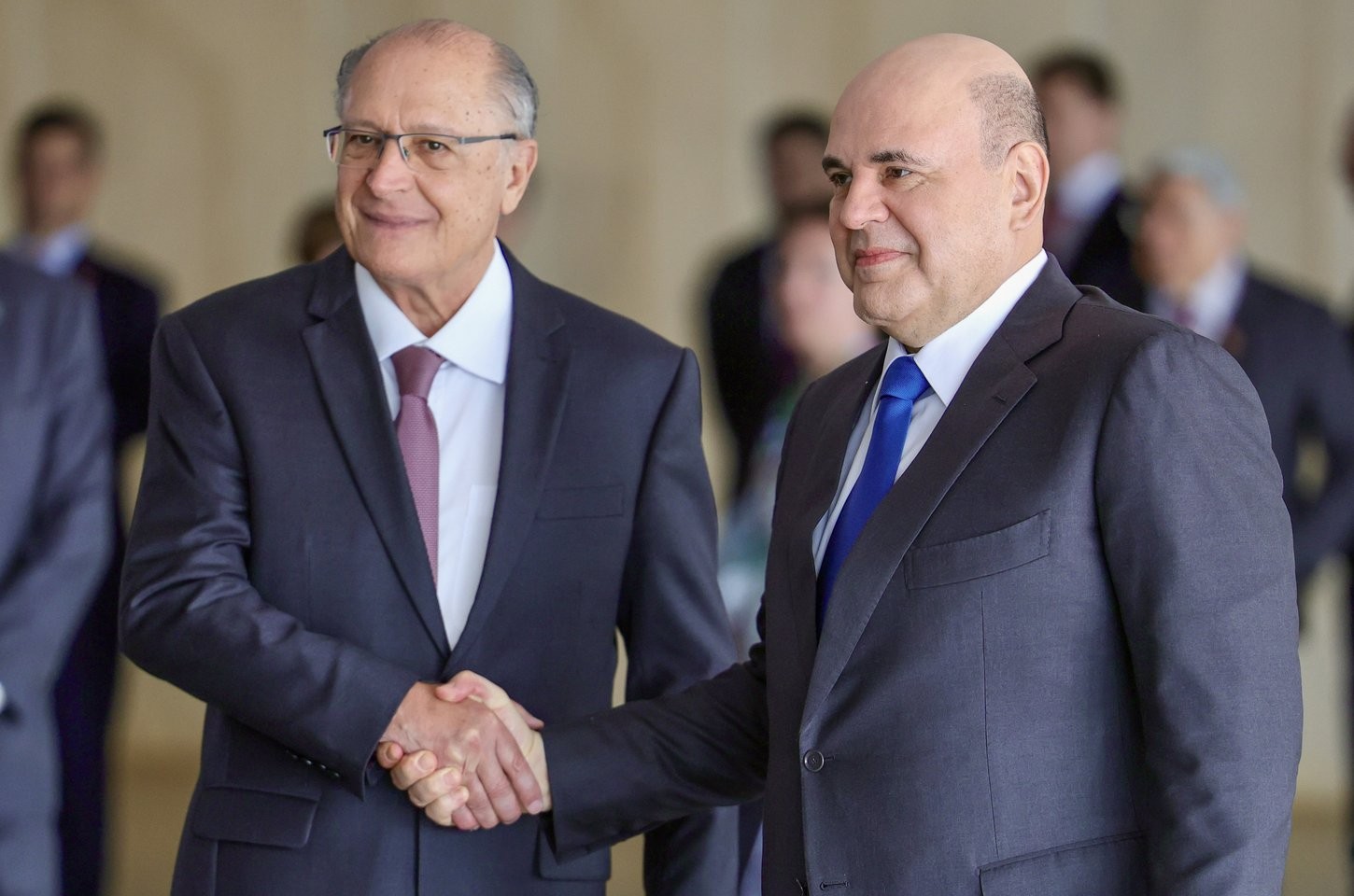 Brasil e Rússia reforçam parceria em energia nuclear e saúde