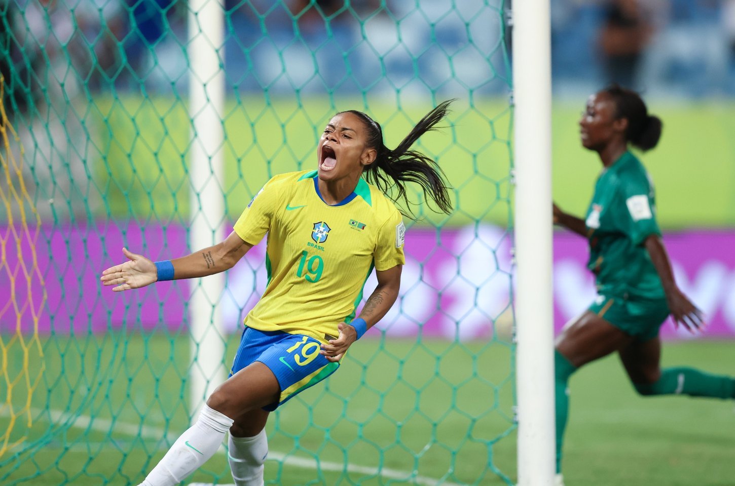 Brasil goleia Zâmbia e segue 100% no Fifa Series feminino