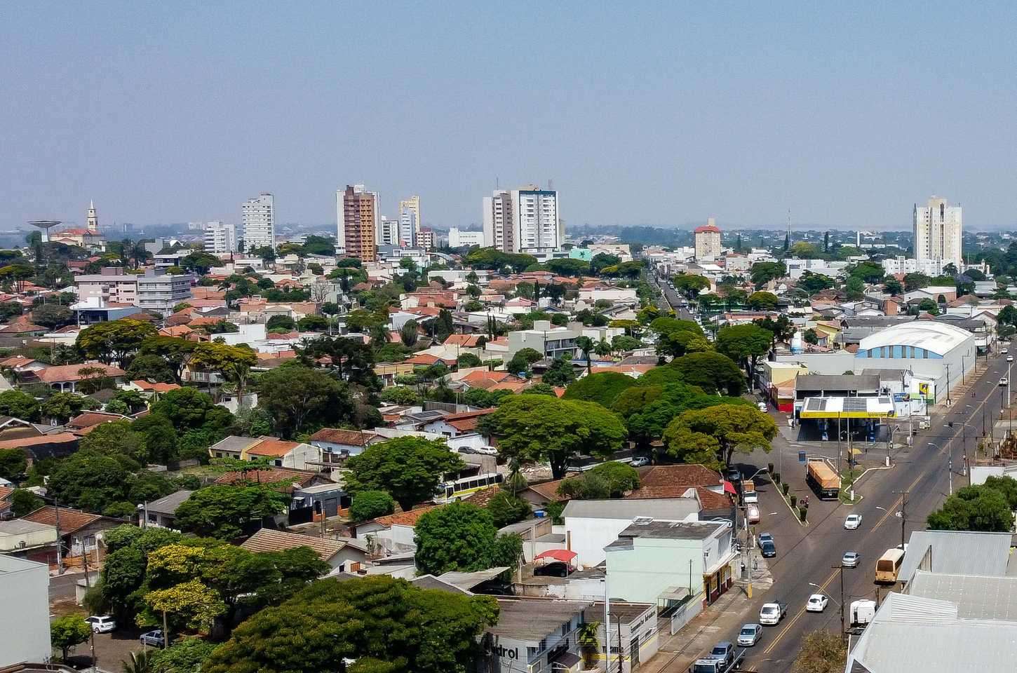 BRDE alcança 96% dos municípios do Paraná com operações de crédito em 2025
