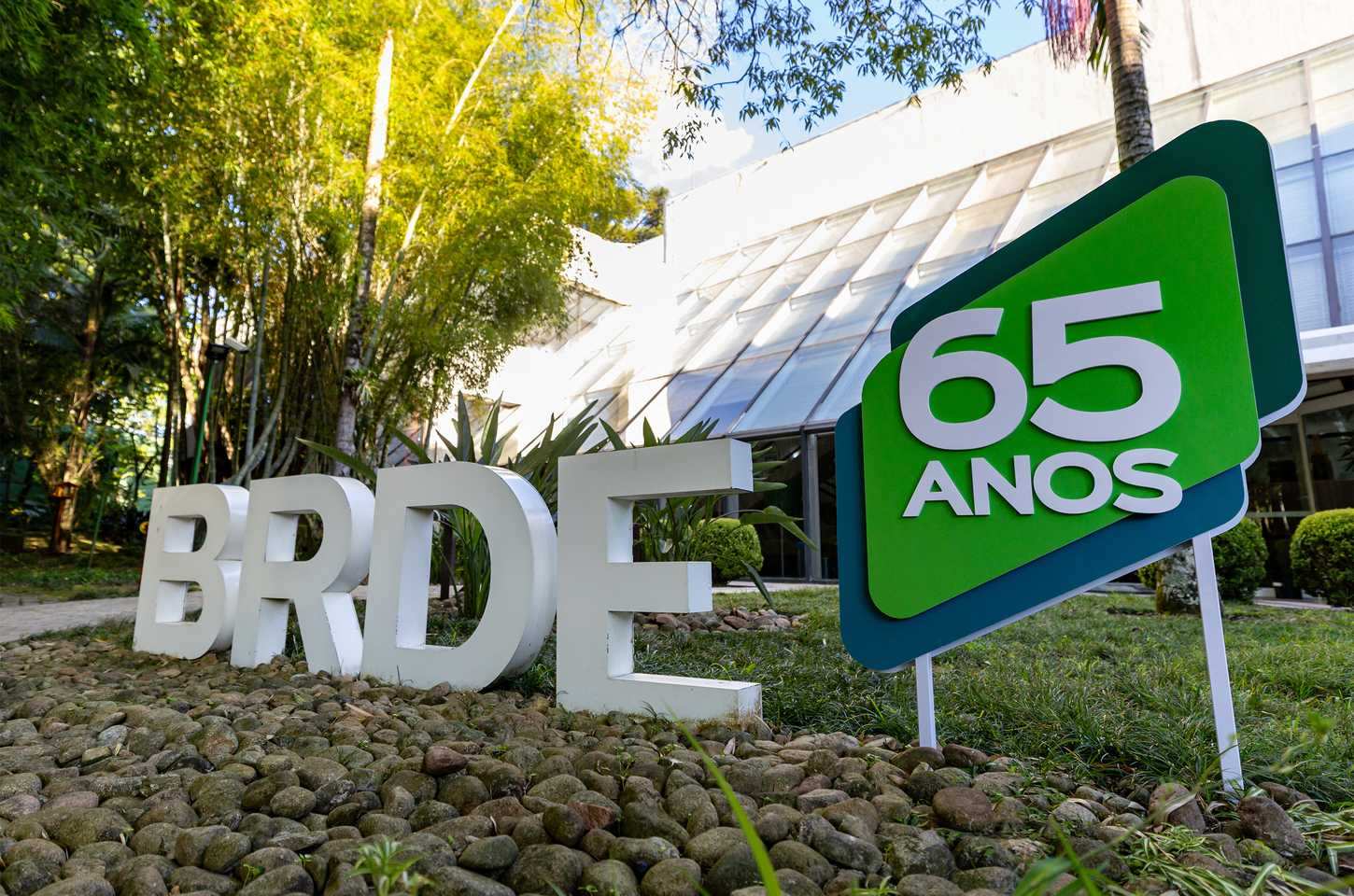 BRDE bate recorde de crédito no Paraná em 2025 com alta de 8,4%
