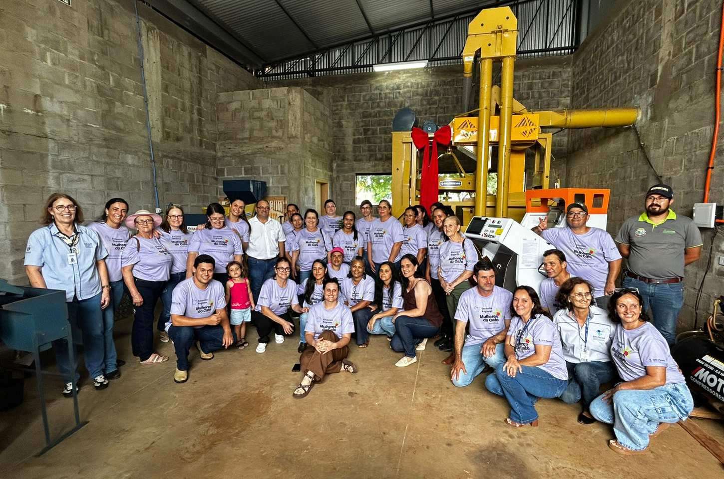 Cafeicultoras do Vale do Ivaí ganham unidade de beneficiamento em Lidianópolis