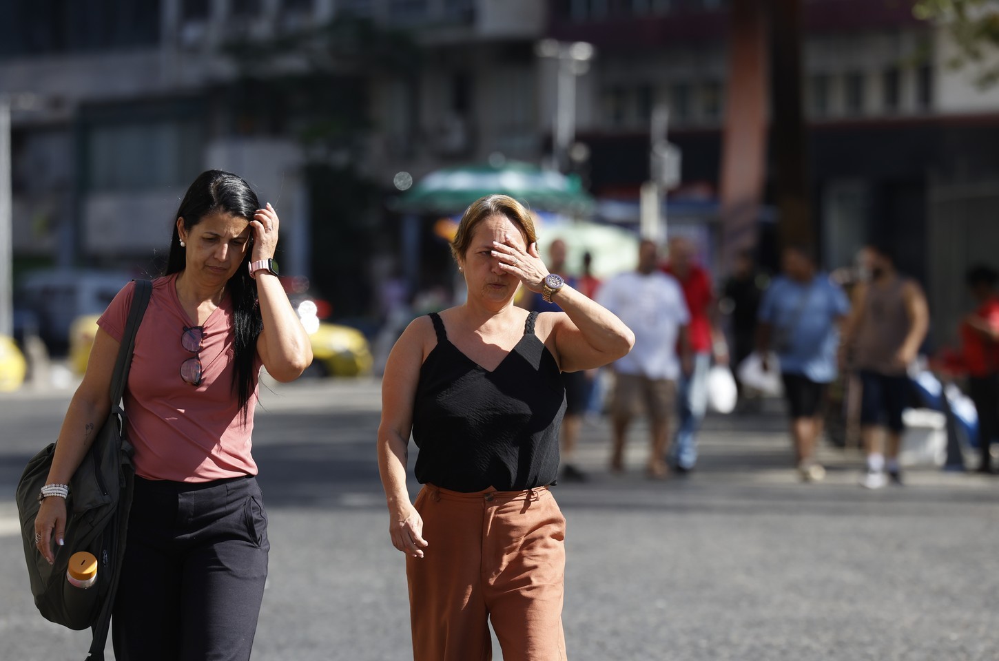 Calor extremo no Rio de Janeiro leva milhares a postos de saúde em 2026