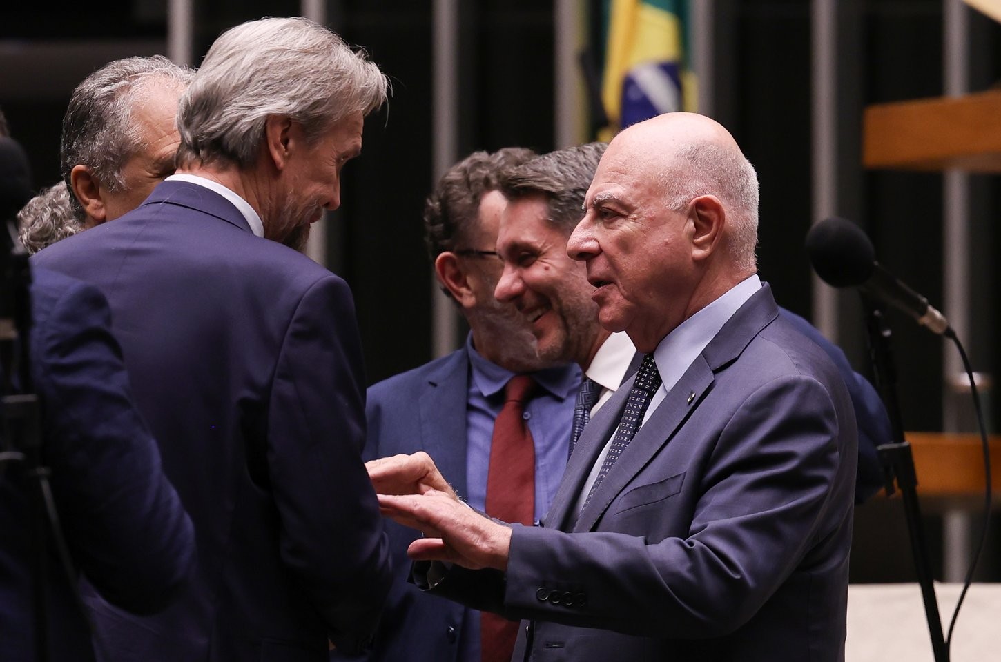Câmara aprova política nacional para minerais críticos e estratégicos