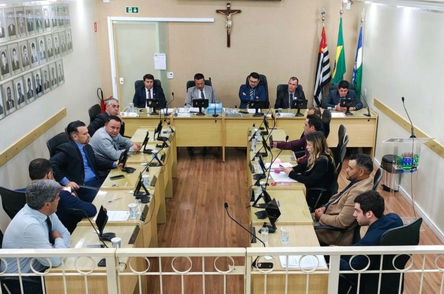 Câmara de Ibiúna aprova lei para flanelinhas e discute novos CEPs em sessão