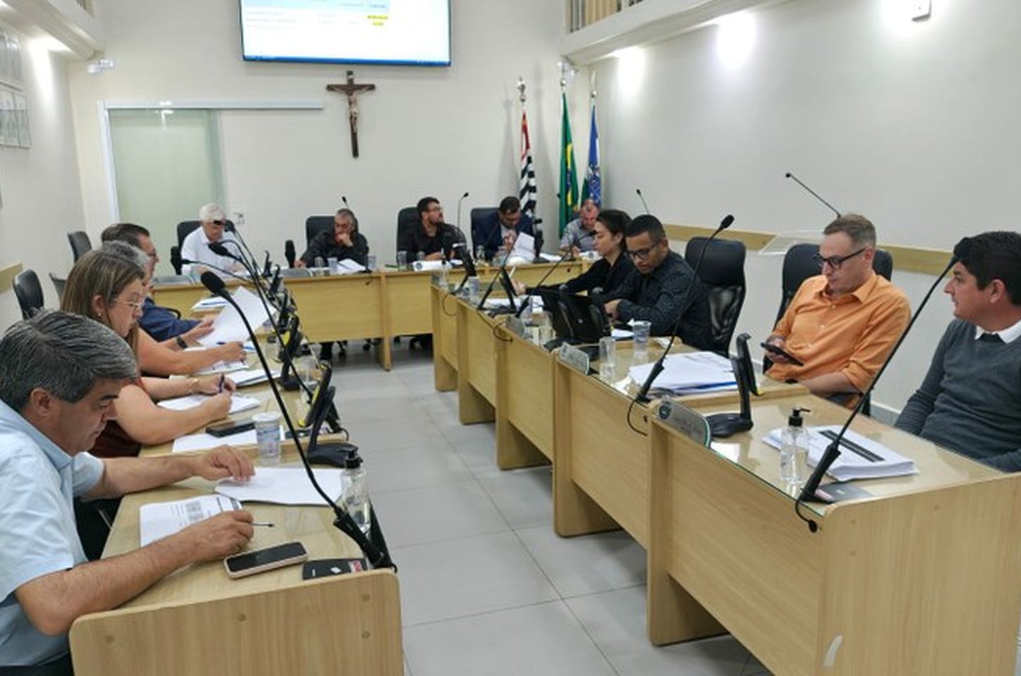 Câmara de Ibiúna debate metas fiscais do último quadrimestre de 2025 em audiência pública