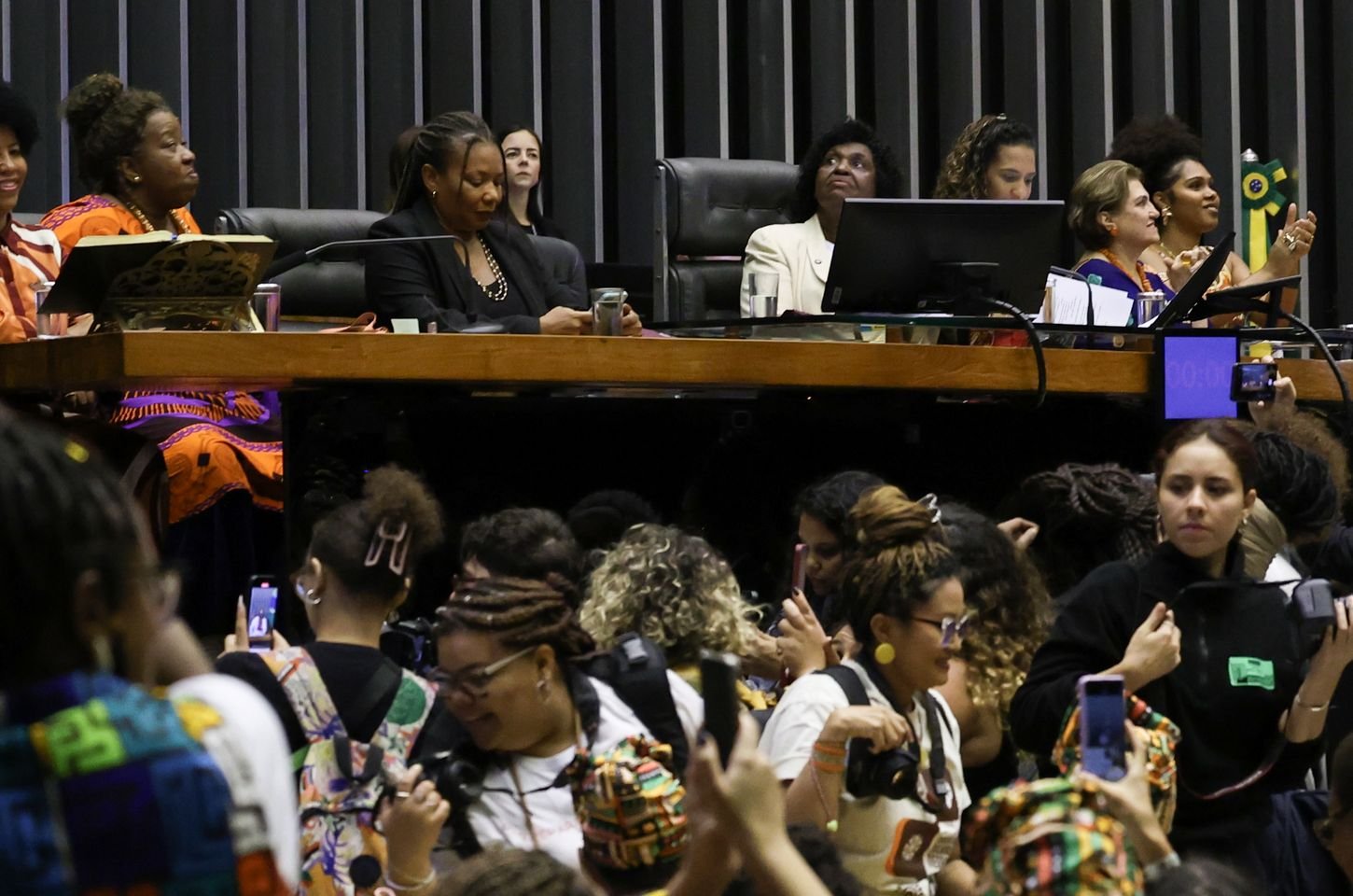 Câmara homenageia Marcha das Mulheres Negras por reparação e bem viver