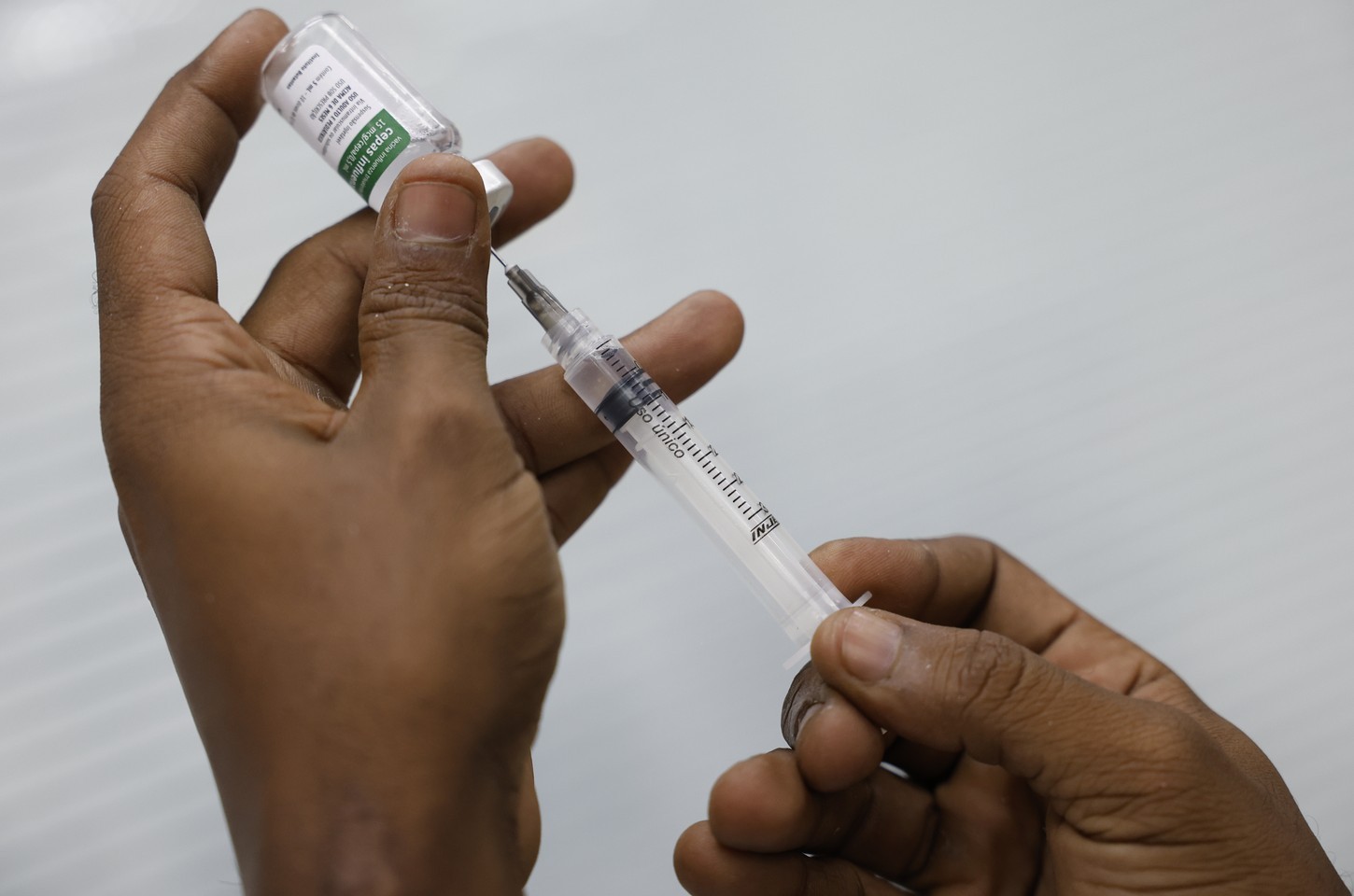 Campanha nacional de vacinação contra gripe começa neste sábado