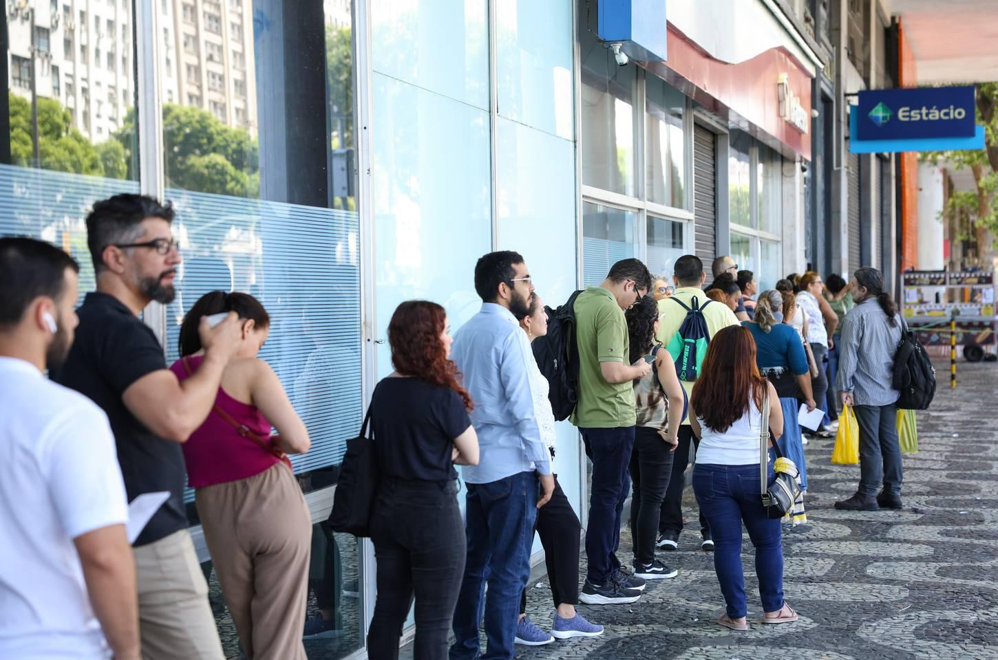 Candidatos do CNU 2025 têm prazo para confirmar interesse em vagas