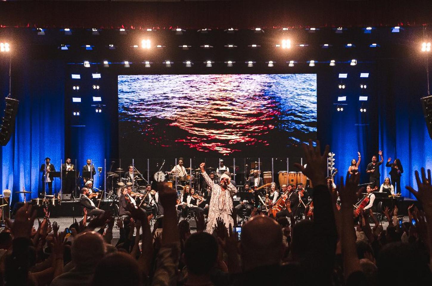 Carlinhos Brown e Orquestra Ouro Preto abrem temporada do SulAmérica Sessions em BH