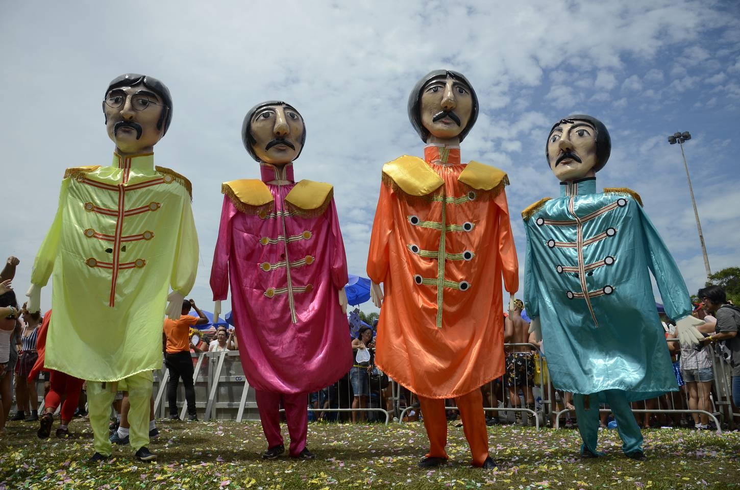 Carnaval carioca tem 46 blocos oficiais nesta segunda-feira