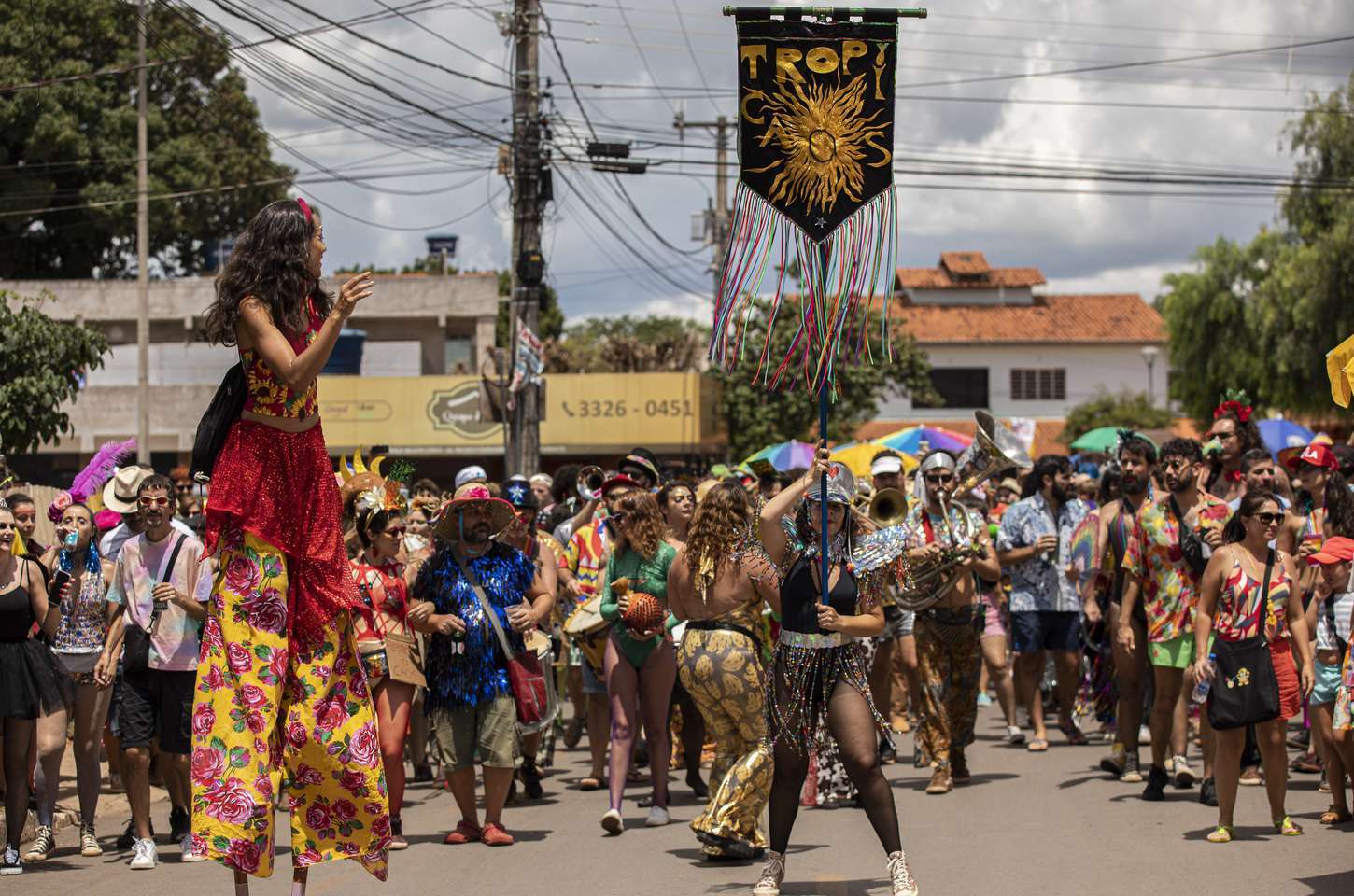 Carnaval de Brasília celebra diversidade com 73 blocos na segunda-feira