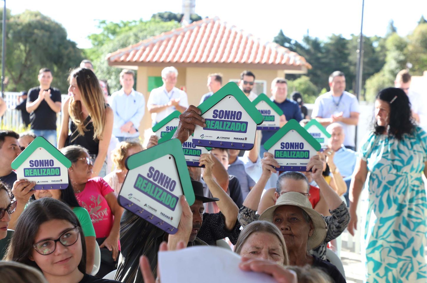 Casa Fácil do Paraná transforma vidas com mais de 130 mil famílias beneficiadas