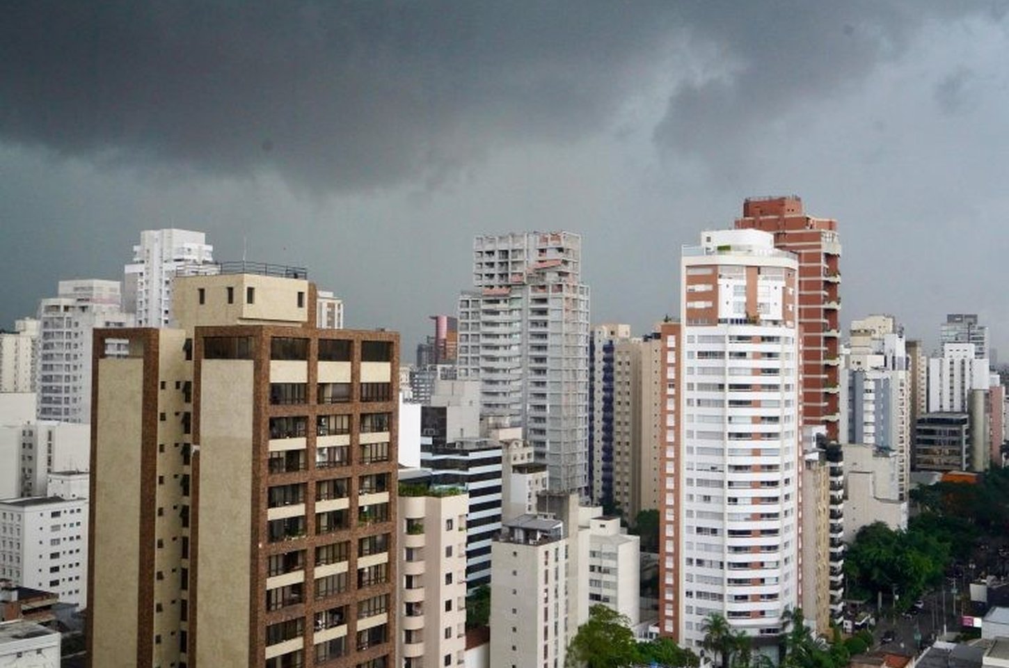 Cavado meteorológico eleva risco de temporais em SP neste sábado