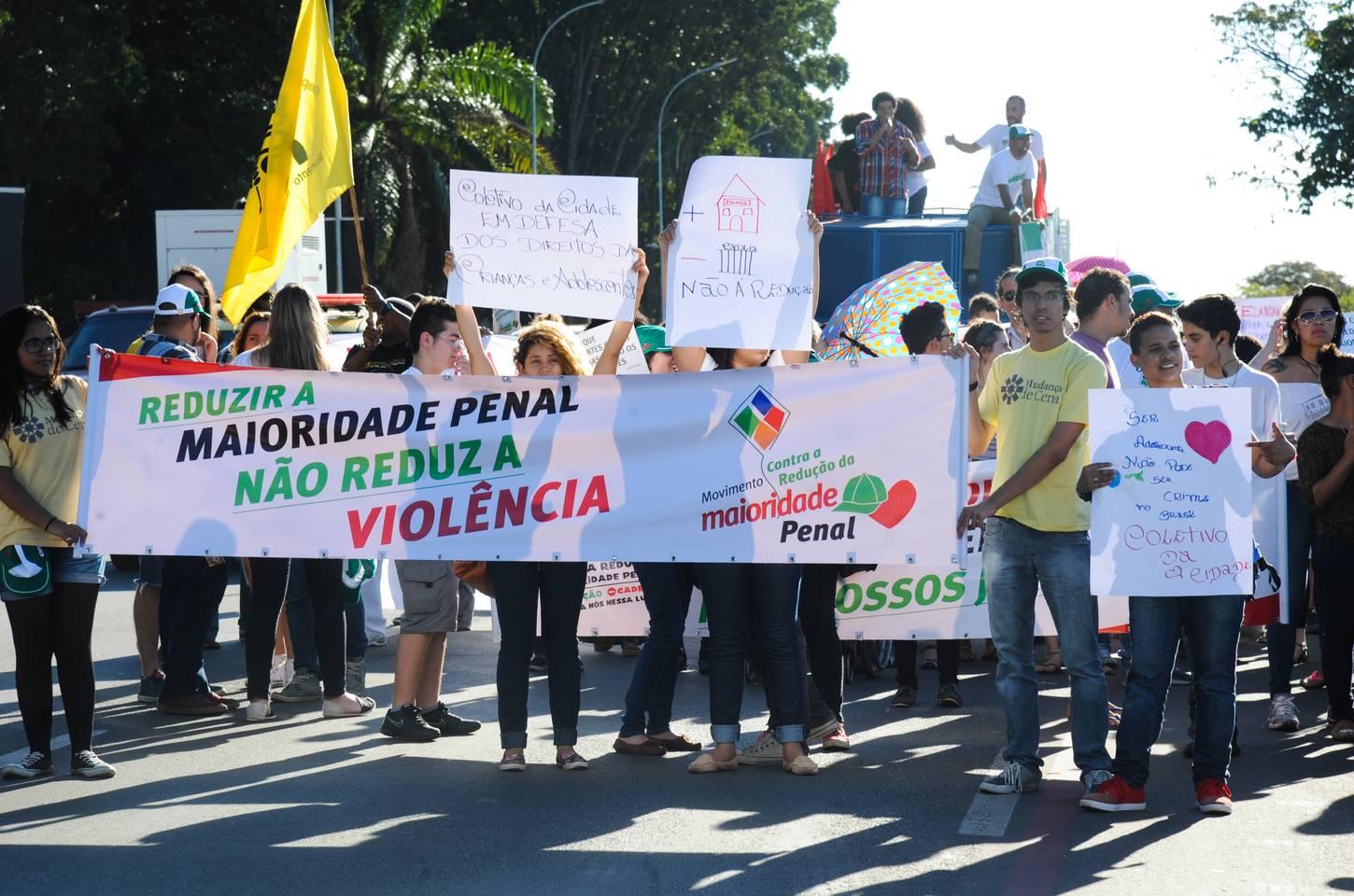 CCJ retoma debate sobre redução da maioridade penal para 16 anos