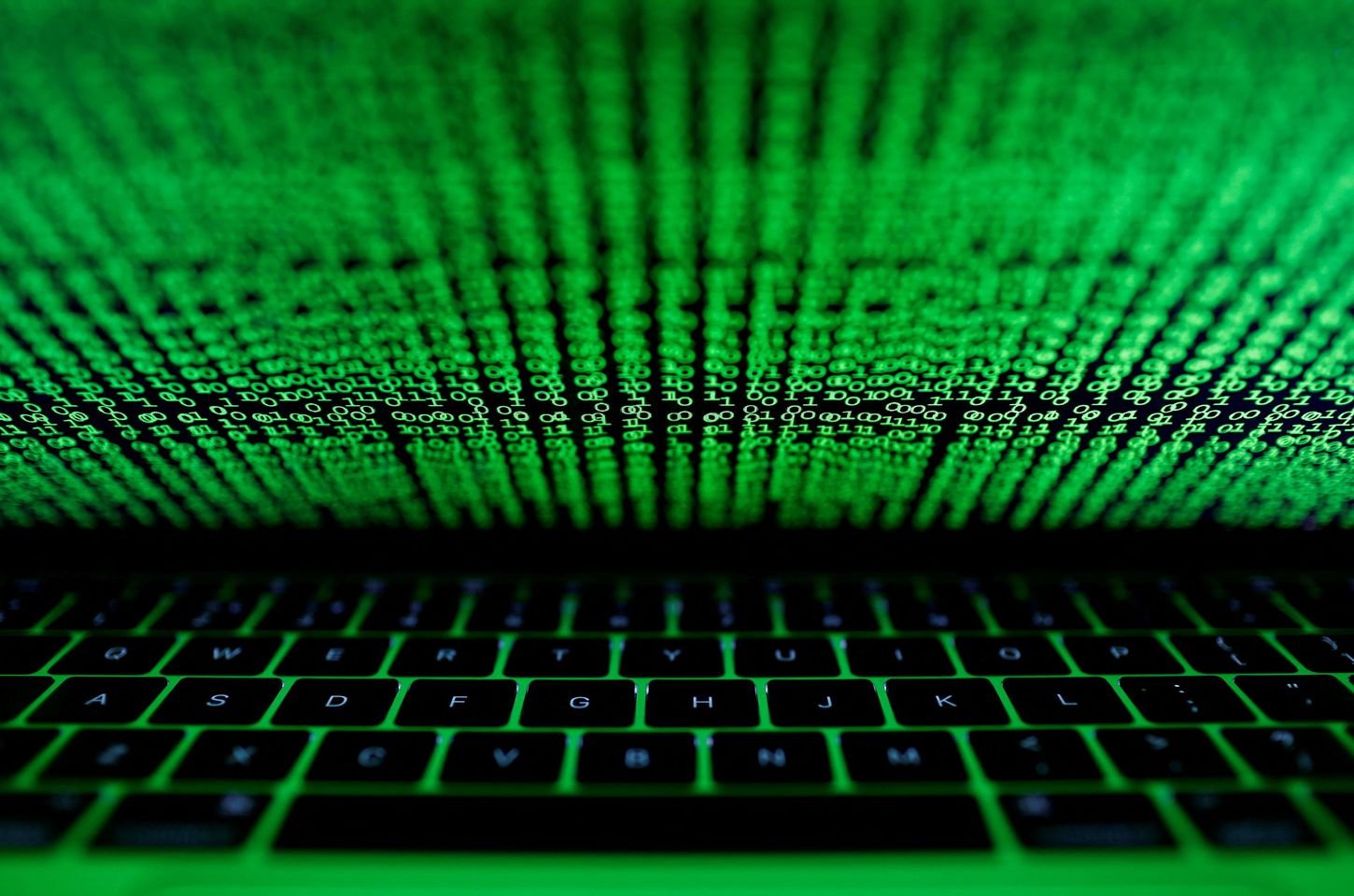 CERT.br lança cartilha atualizada para combater golpes online no Brasil