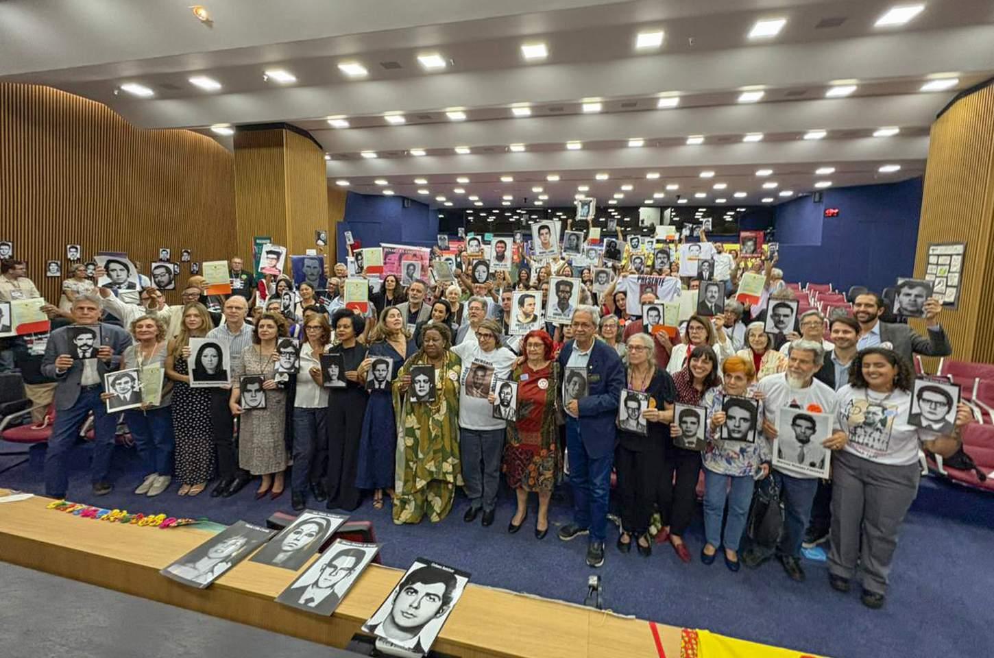 Certidão retificada reconhece mortes na ditadura e alivia famílias