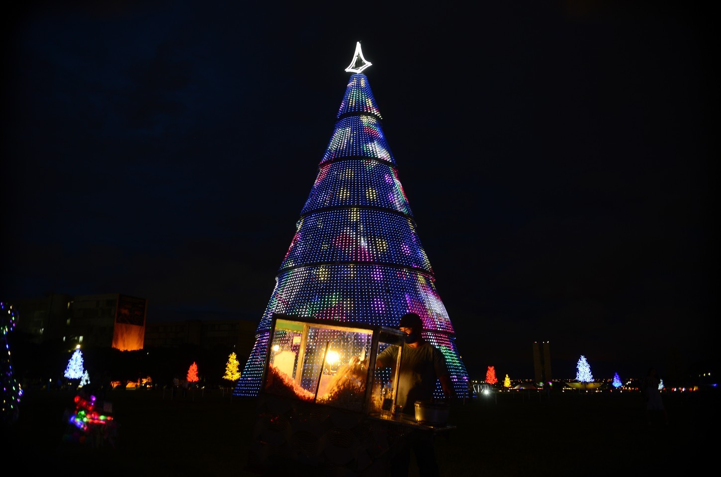 Cesta de Natal deve ficar 4,53% mais cara em 2025, aponta FIPE