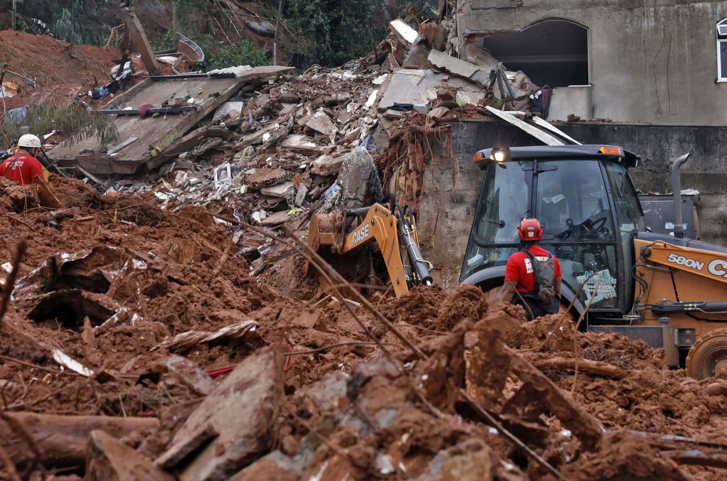 Chuvas em Minas Gerais deixam 30 mortos e 39 desaparecidos