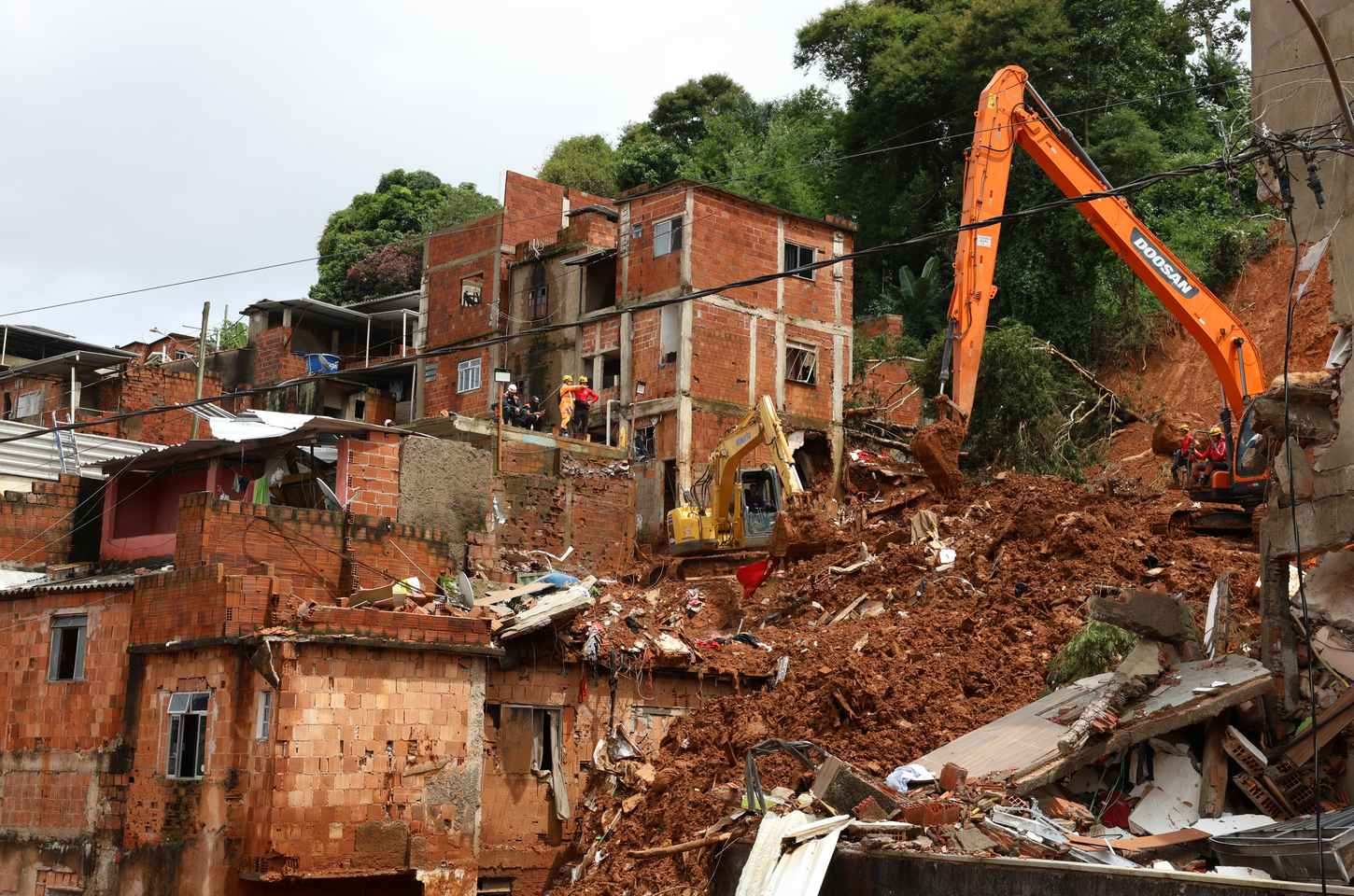 Chuvas em Minas Gerais deixam 65 mortos e quatro desaparecidos