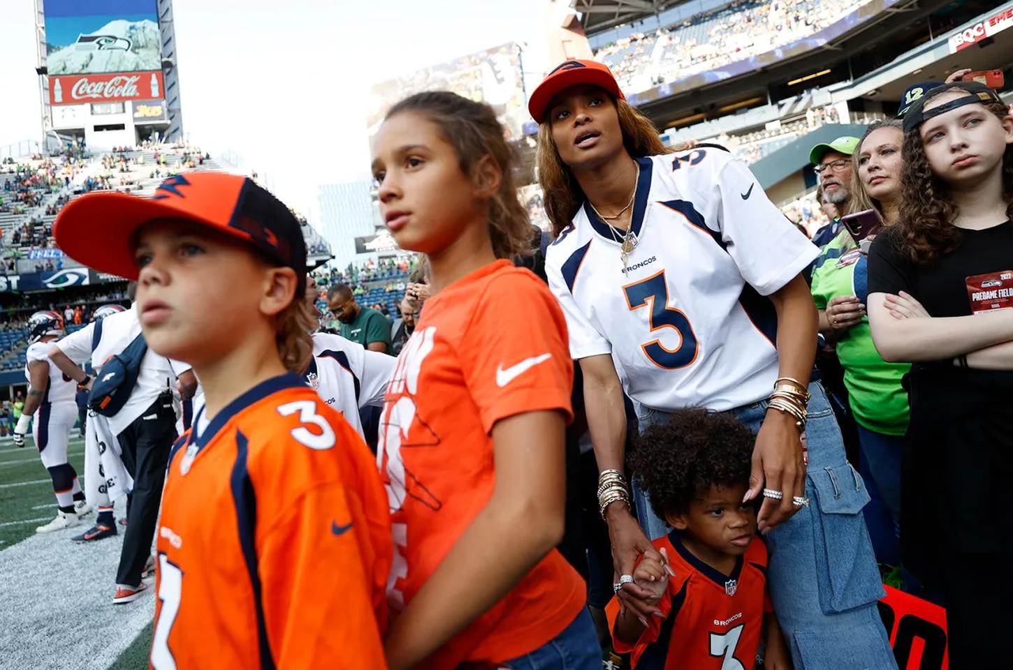 Ciara e Russell Wilson doam US$ 3 milhões para hospital infantil