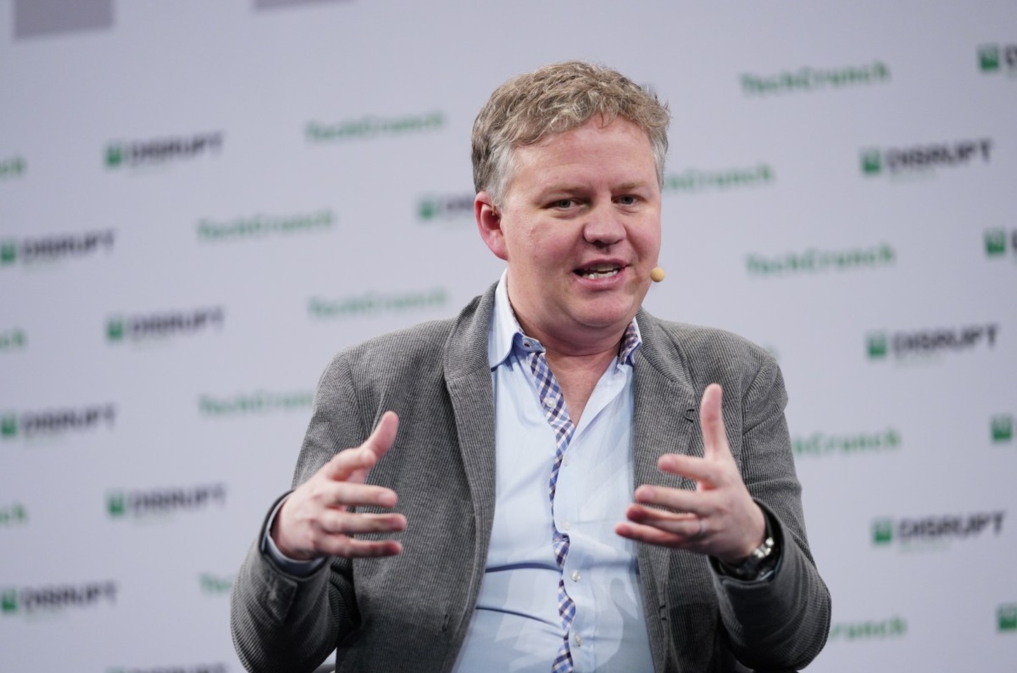 Cloudflare demite 20% da força de trabalho apesar de receita recorde impulsionada por IA