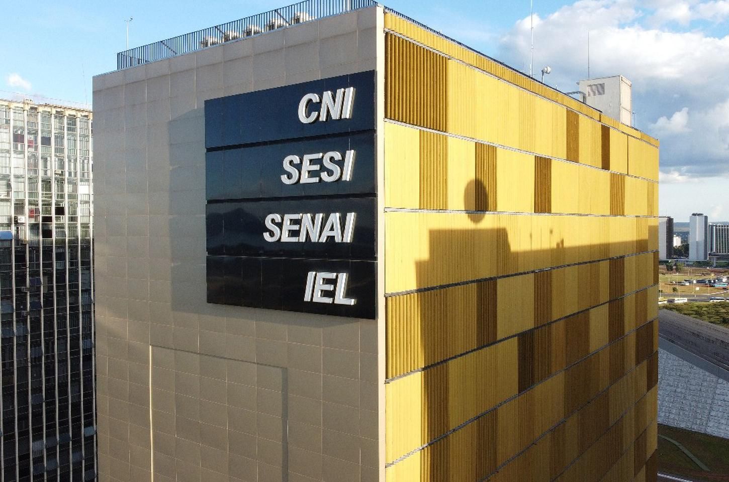 Confiança da indústria brasileira atinge menor nível desde junho de 2020