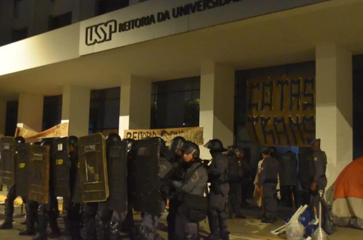 Confronto entre estudantes e vereadores marca ato na Unesp em São Paulo