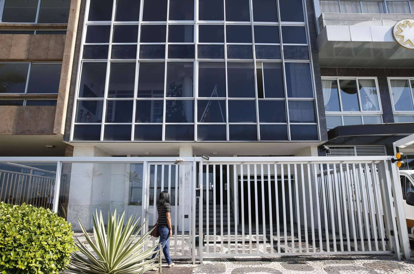 Conta de água pesa no bolso de condôminos do Rio de Janeiro