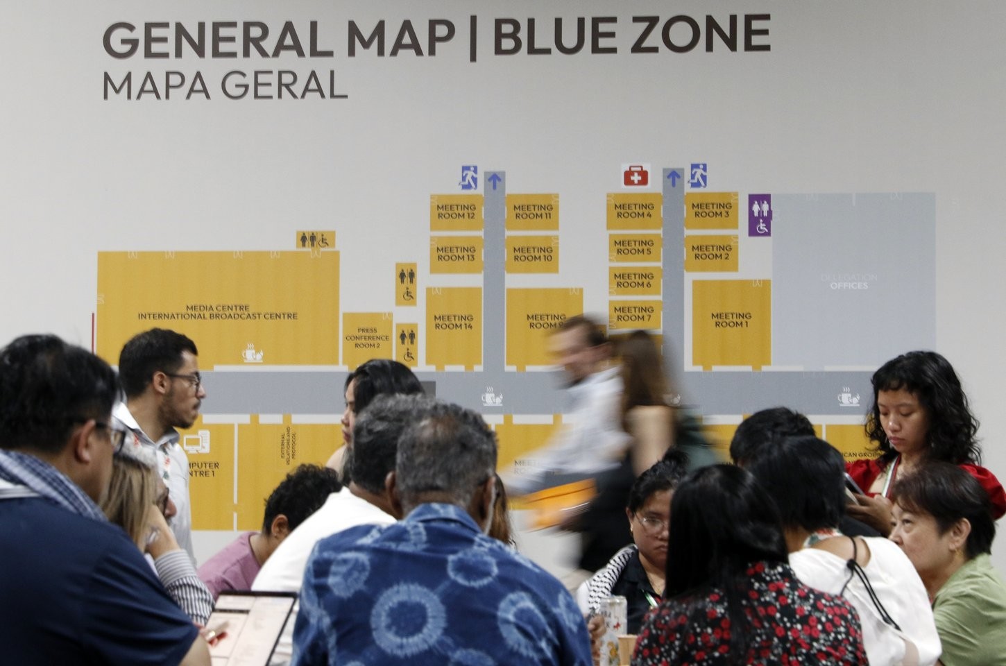 COP30 se arrasta sem acordo final sobre transição energética