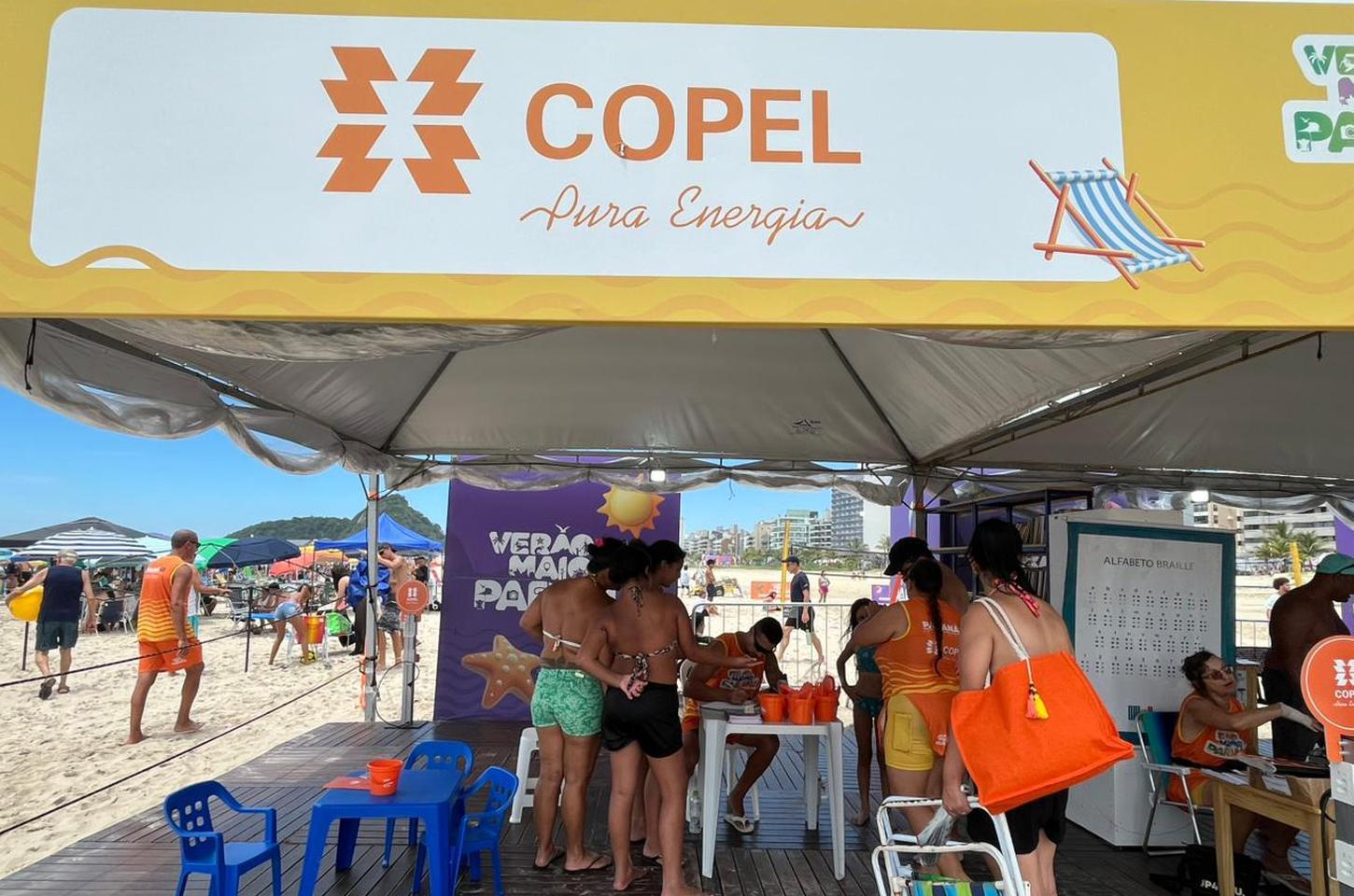 Copel leva conscientização e lazer às praias do Paraná no Verão Maior