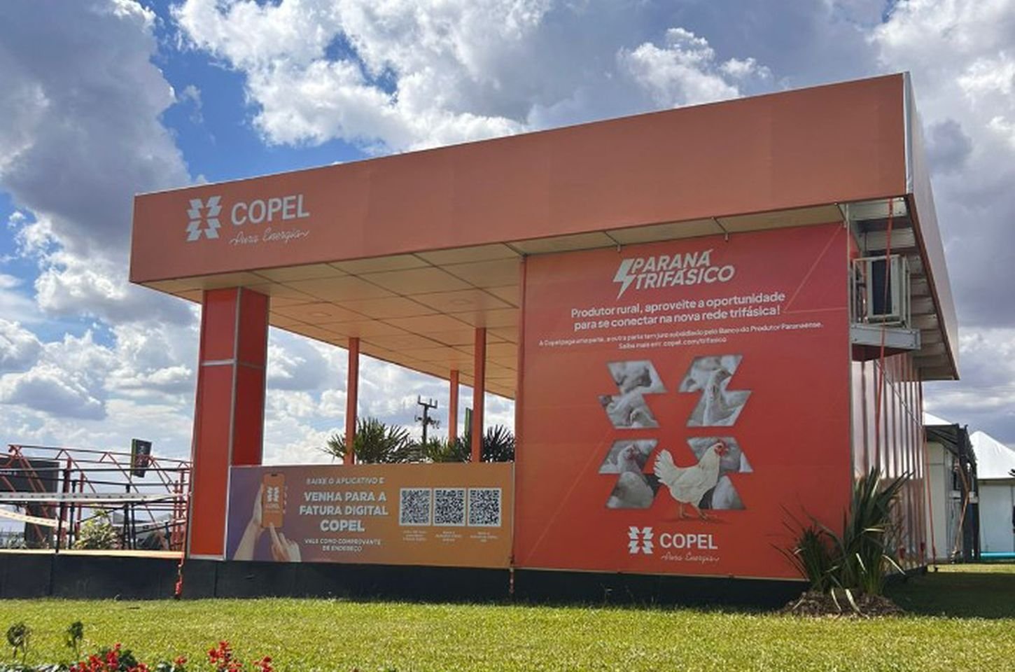 Copel leva orientação sobre rede trifásica ao Show Rural Coopavel