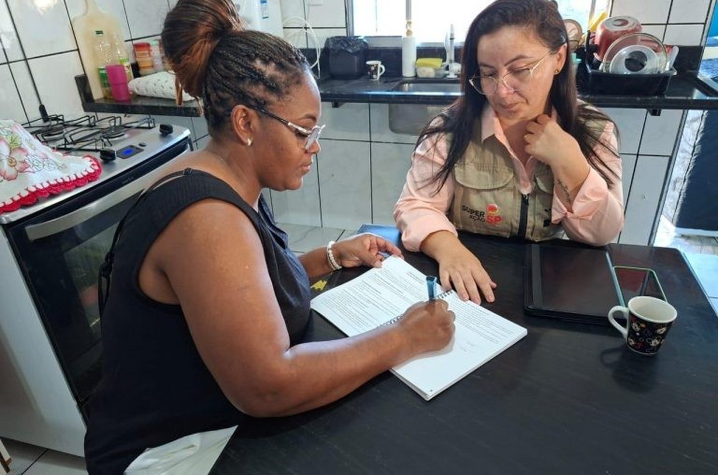 Costurando autonomia: mulheres transformam vida com capacitação em Campinas